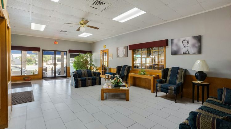 OYO Hotel Tyler Lindale Lobby