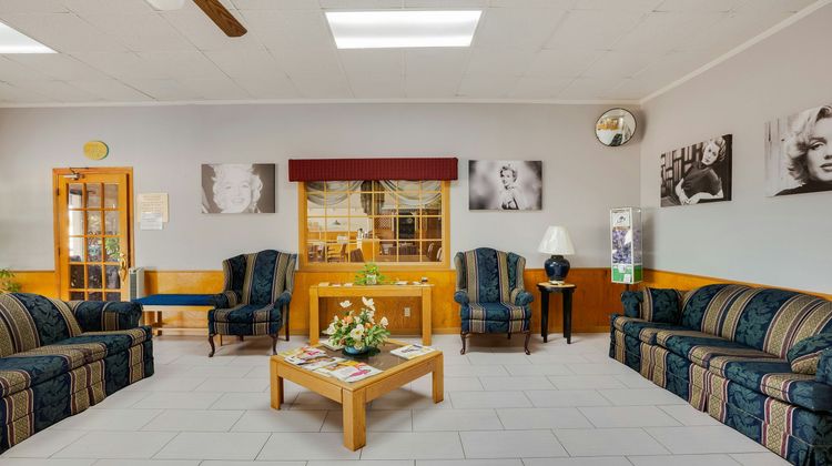 OYO Hotel Tyler Lindale Lobby