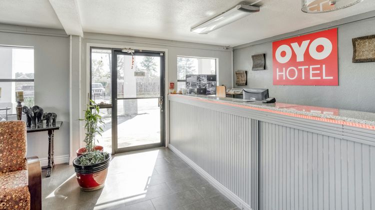 OYO Hotel Pineville LA Hwy 165 Lobby