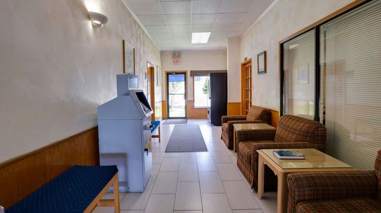 OYO Hotel Tyler Lindale Lobby