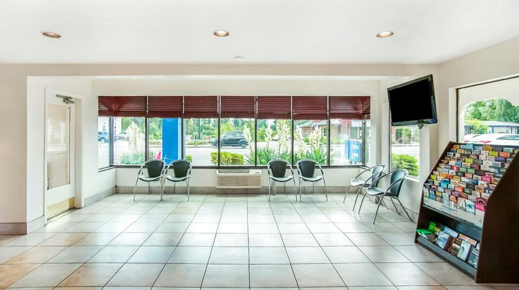 OYO Hotel Centralia Lobby