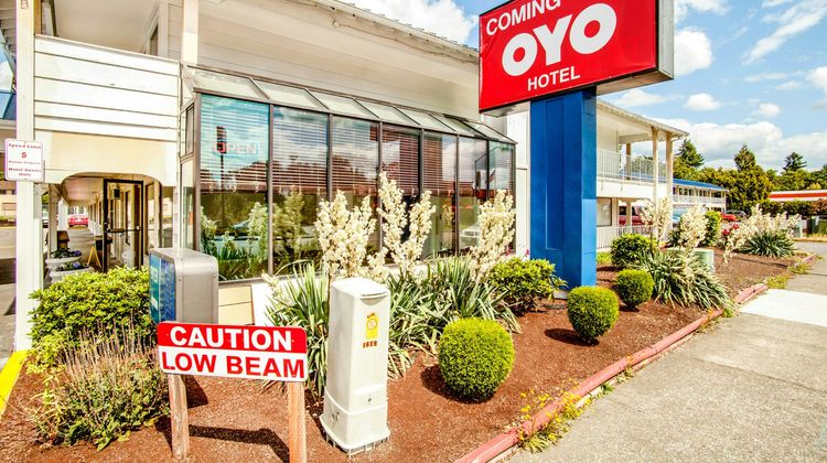 OYO Hotel Centralia Exterior