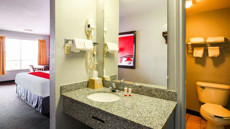 OYO Hotel Texarkana North Heights AR Hwy Room
