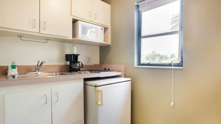 OYO Waterfront Hotel- Cape Coral/Fort My Other