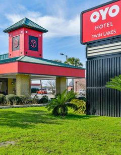 OYO Lake Park Inn