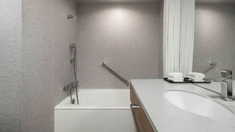 Kobe Marriott Hotel Room