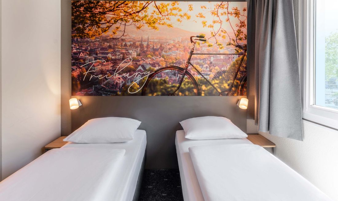 B&B Hotel Freiburg West Room