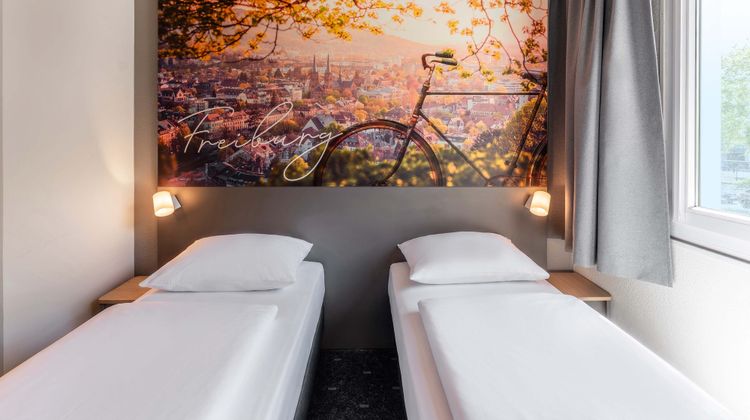 B&B Hotel Freiburg West Room