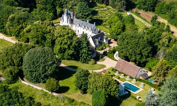 Chateau Louise de la Valliere
