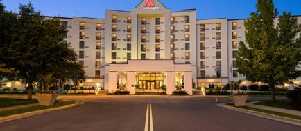 Madison Marriott South Exterior