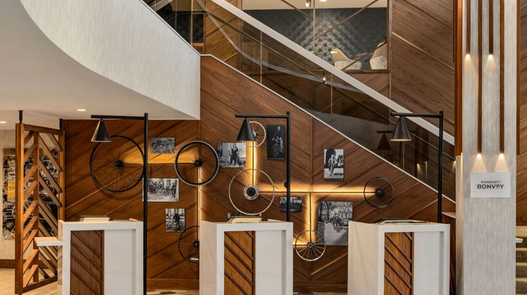 Madison Marriott South Lobby