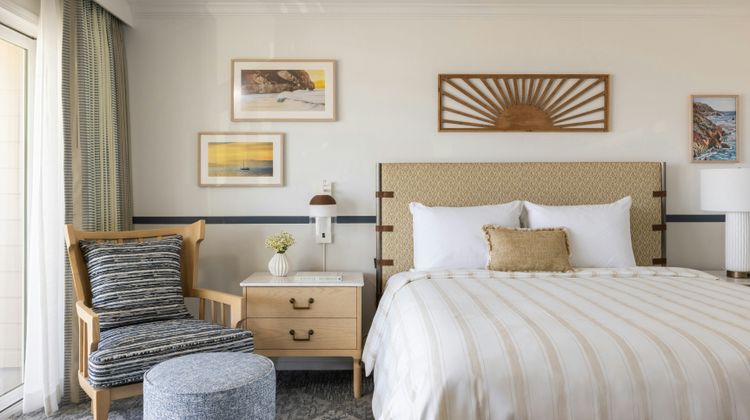 Avila Lighthouse Suites Room