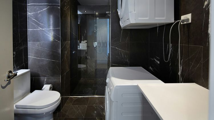 Zara Tower Serviced Apartments Exterior