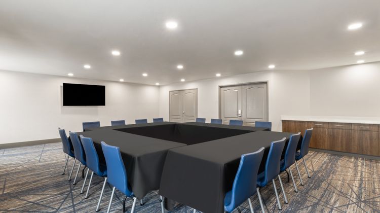 Holiday Inn Express & Suites Rapid City Meeting