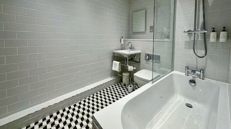 The Rugby Hotel Room