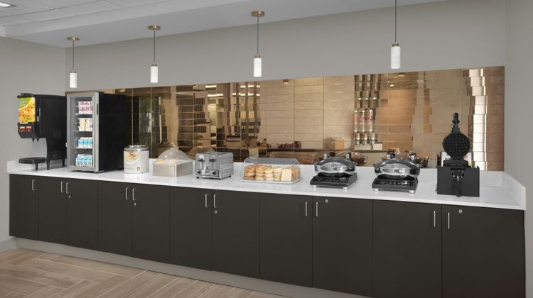 TownePlace Suites Des Moines Urbandale Restaurant
