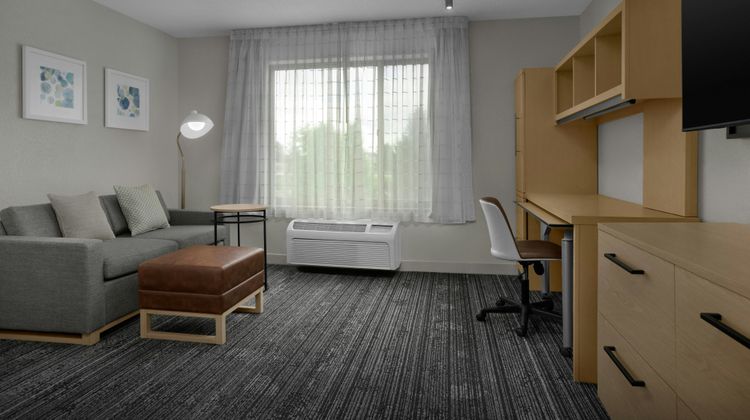 TownePlace Suites Des Moines Urbandale Room
