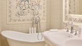 Raphael Hotel Paris Room