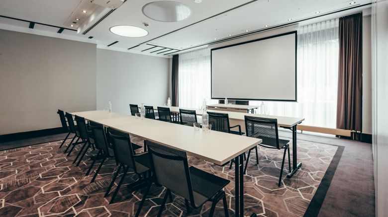 <b>Leonardo Hotel Koln Meeting</b>. Images powered by <a href="https://www.leonardoworldwide.com/" title="Leonardo Worldwide" target="_blank">Leonardo</a>.