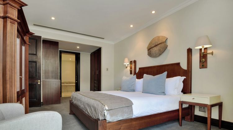 The Michelangelo Towers Room