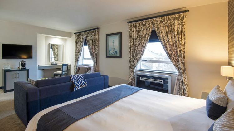 The PortsWood Hotel Room
