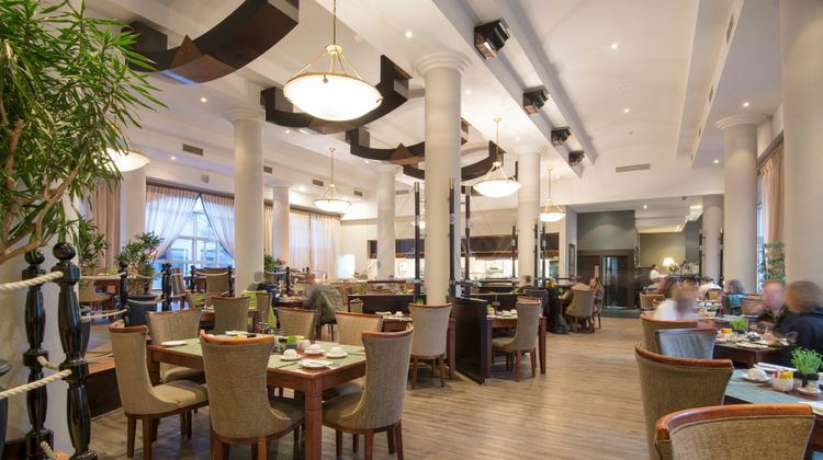 Commodore Hotel Restaurant