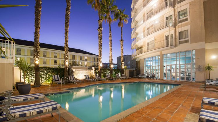 Commodore Hotel Pool