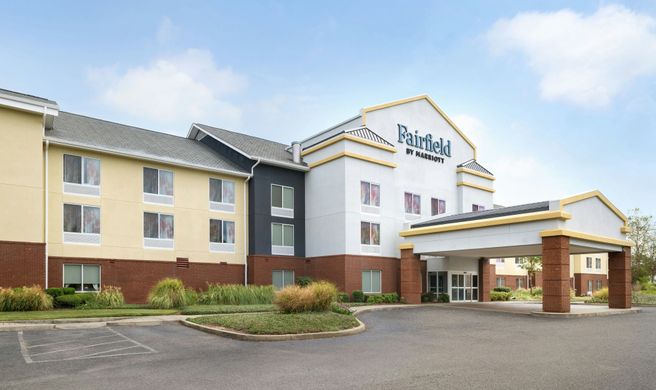 Fairfield Inn & Suites Exterior