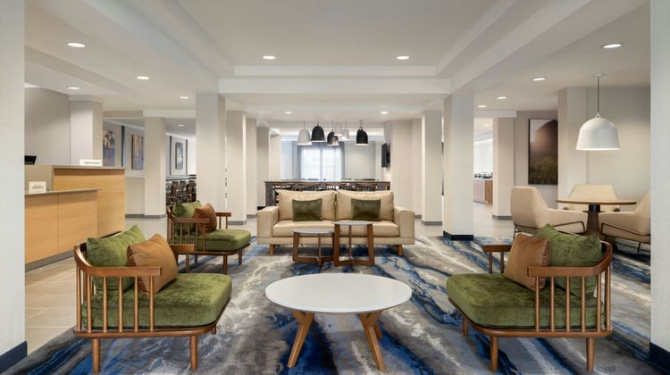 Fairfield Inn & Suites Lobby