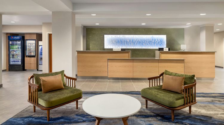 Fairfield Inn & Suites Lobby