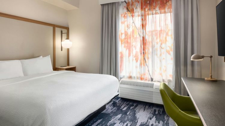 Fairfield Inn & Suites Room
