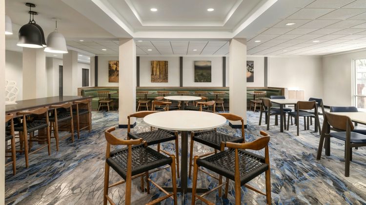 Fairfield Inn & Suites Restaurant