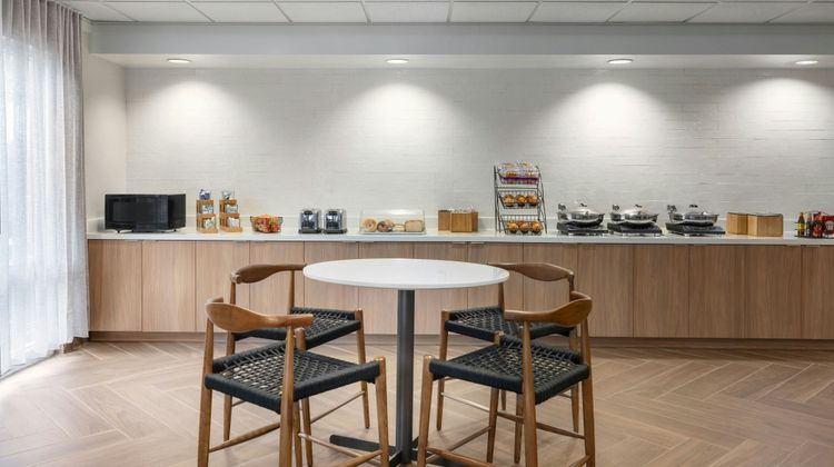 Fairfield Inn & Suites Restaurant
