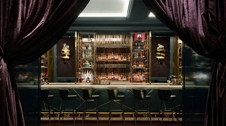 <b>BISHA, a Luxury Collection Hotel,Toronto Lobby</b>. Images powered by <a href="https://www.leonardoworldwide.com/" title="Leonardo Worldwide" target="_blank">Leonardo</a>.