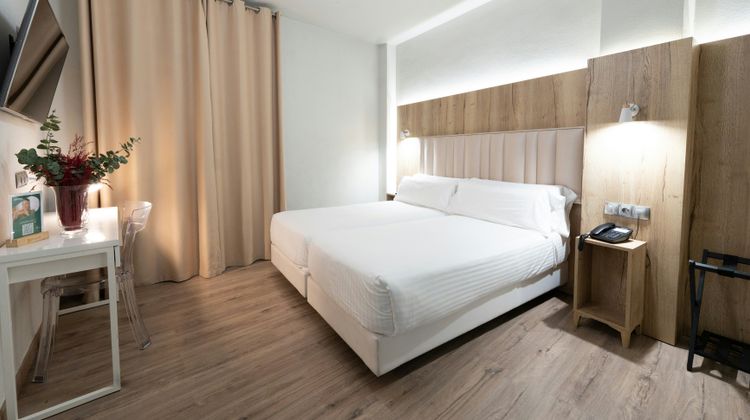 Sercotel Dona Carmela Room
