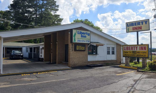 Liberty Inn Exterior