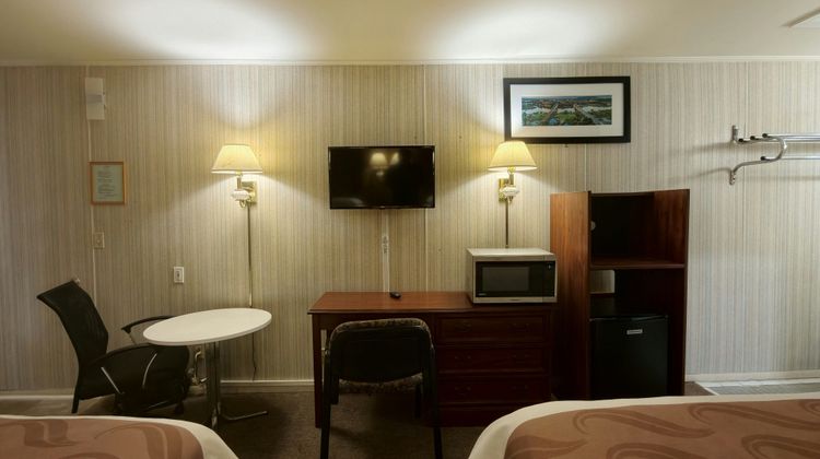 Liberty Inn Room