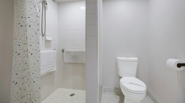 Riverside Inn and Suites Danville Room
