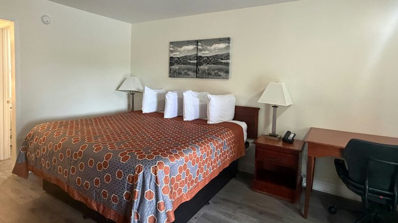 <b>Travel Inn of Buford Room</b>. Images powered by <a href="https://www.leonardoworldwide.com/" title="Leonardo Worldwide" target="_blank">Leonardo</a>.