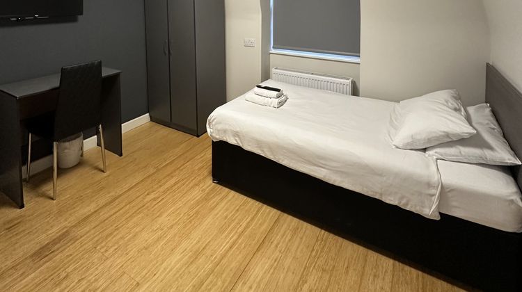 Wendover Arms Hotel Room