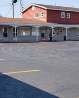 Skyways Motel