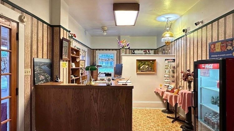 Stiles Motel Lobby