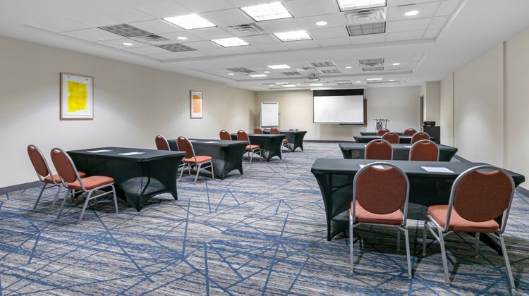Holiday Inn Express Htl & Stes Univ Area Meeting