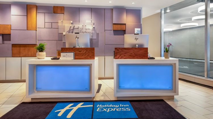 Holiday Inn Express Downtown Denver Htl Exterior