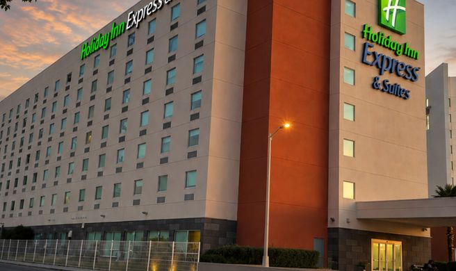 Holiday Inn Express & Suites Juarez Exterior