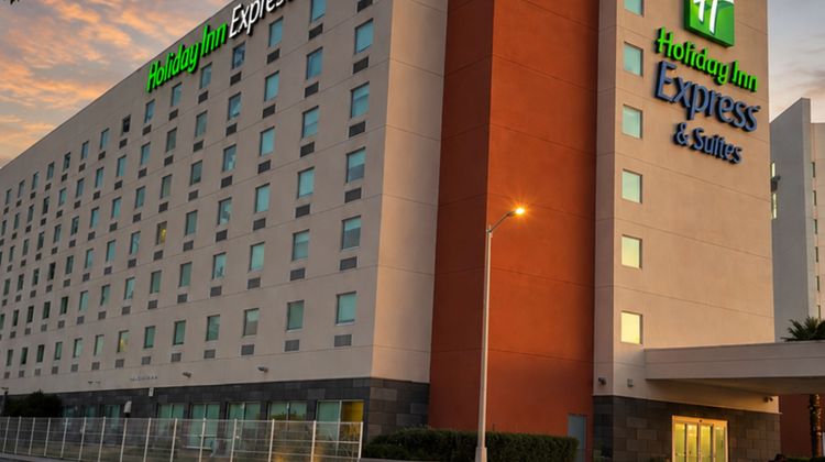 Holiday Inn Express & Suites Juarez Exterior