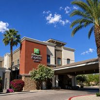 Holiday Inn Express & Suites Phoenix