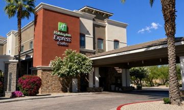 Holiday Inn Express & Suites Phoenix