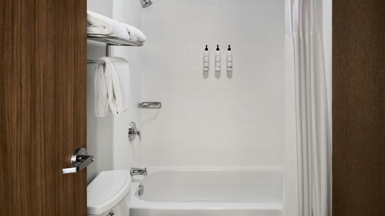 <b>SpringHill Suites by Marriott Room</b>. Images powered by <a href="https://www.leonardoworldwide.com/" title="Leonardo Worldwide" target="_blank">Leonardo</a>.