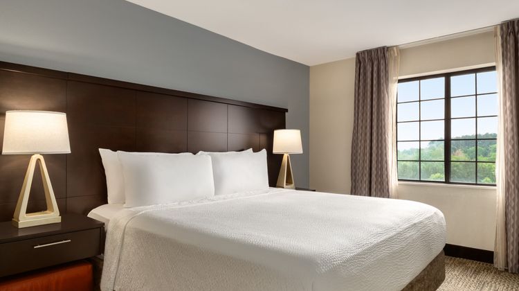 Staybridge Suites: Chantilly - Fairfax Suite